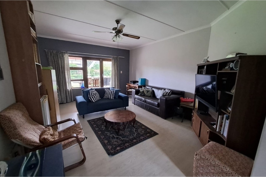 4 Bedroom Property for Sale in Loerie Park Western Cape